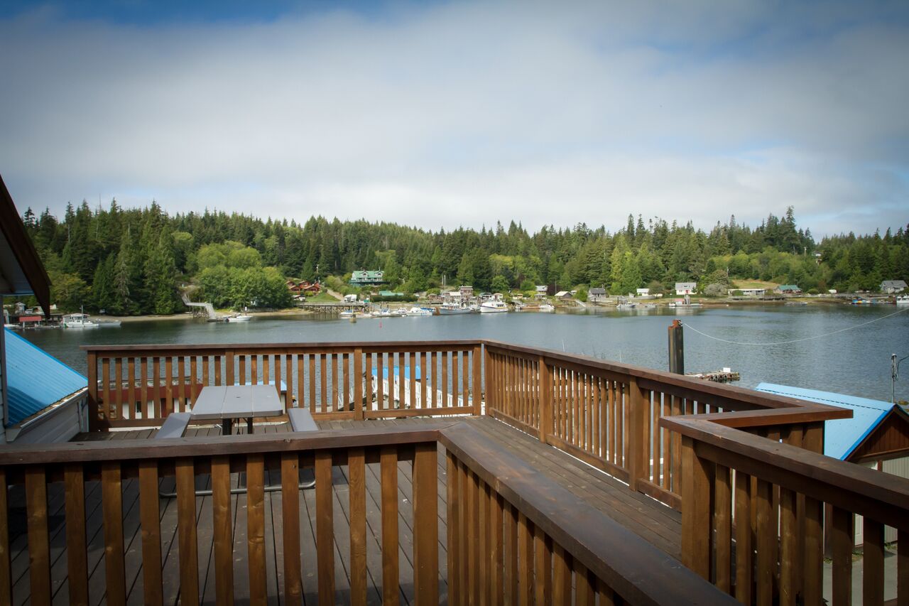 Upnit Lodge Visit Bamfield