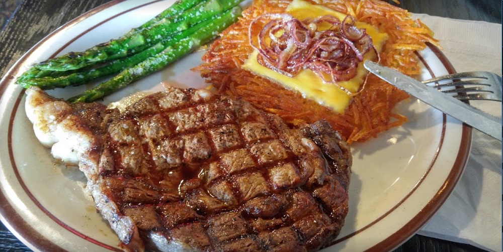 Round the Bend Steakhouse in Ashland, Nebraska Near Lincoln & Omaha