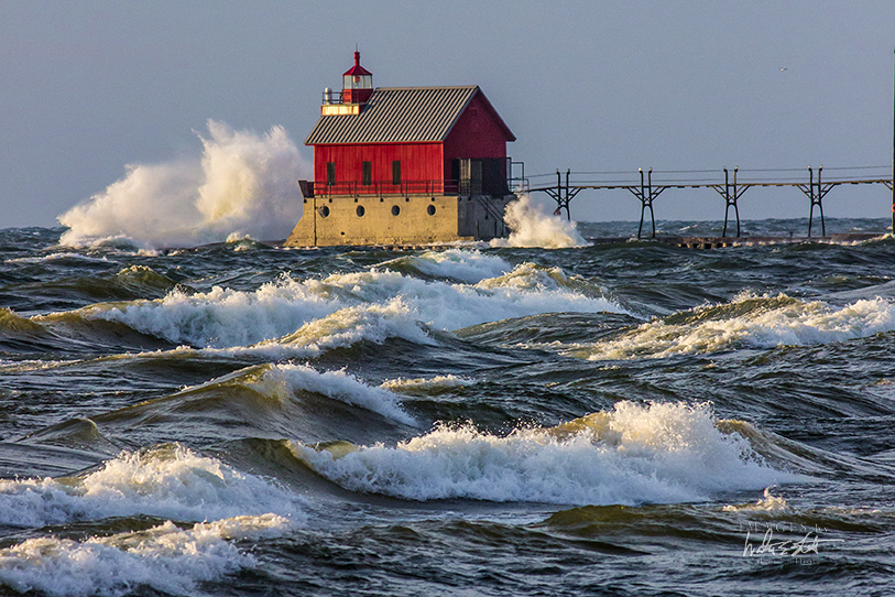 9 Best Places to Photograph the Grand Haven Lighthouses & Pier