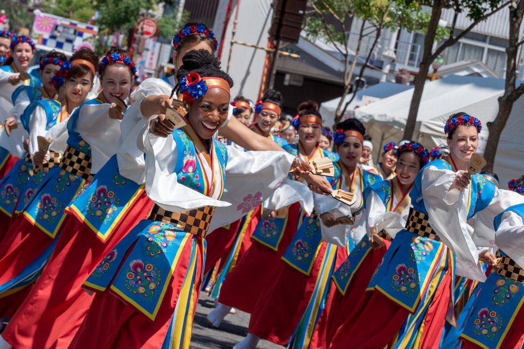 Dance to the rhythms of Kochi at the Yosakoi Festival!｜Highlights｜VISIT