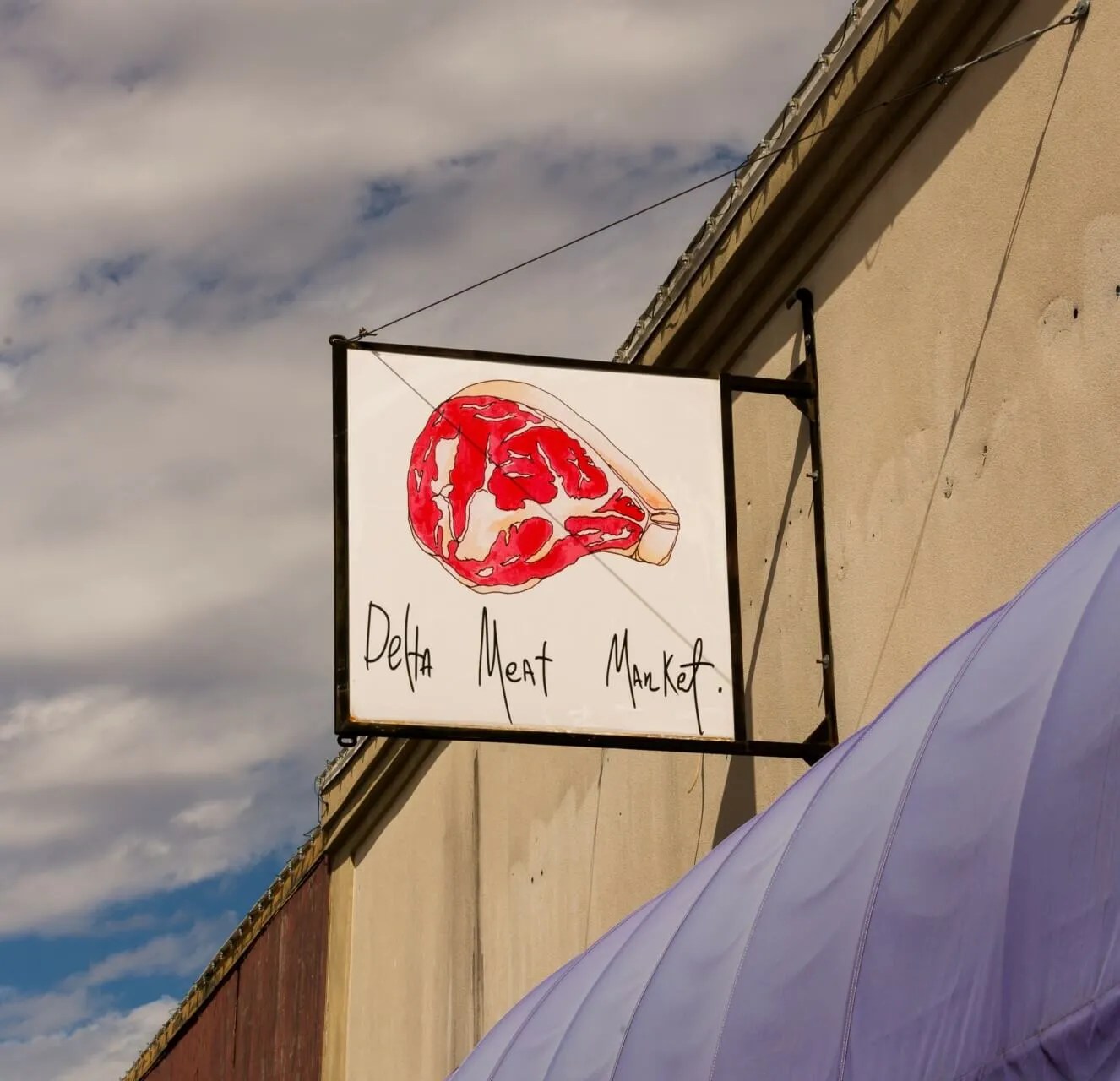 EAT, STAY, PLAY CLEVELAND Visit Mississippi