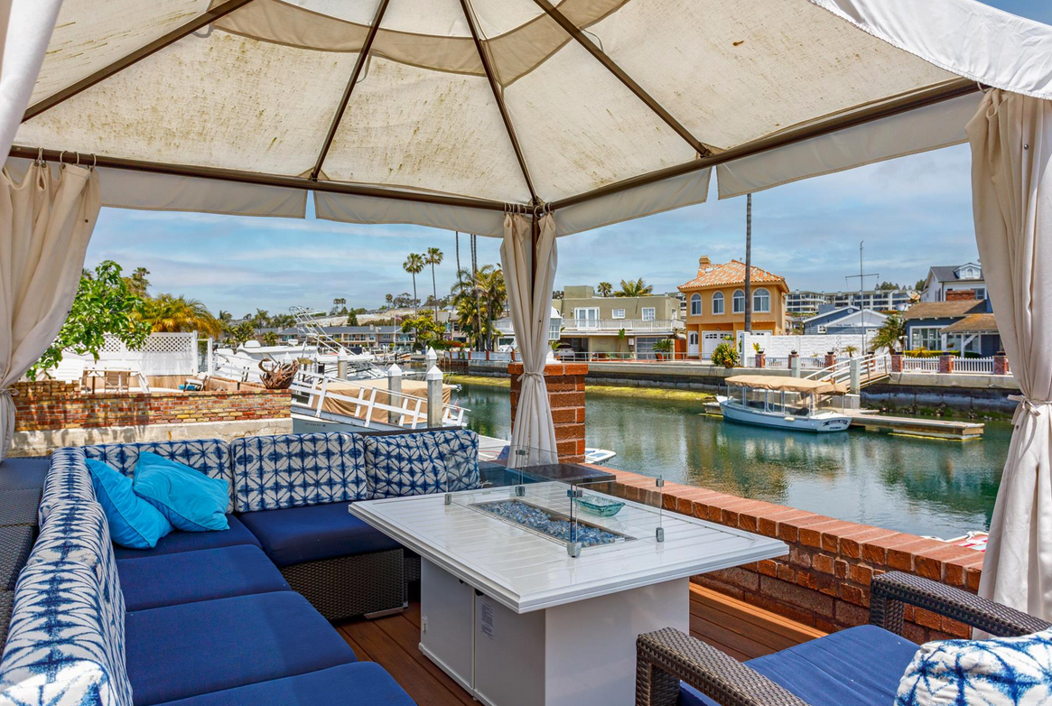 4 Vacation Rentals in Newport Beach for a Fall Getaway