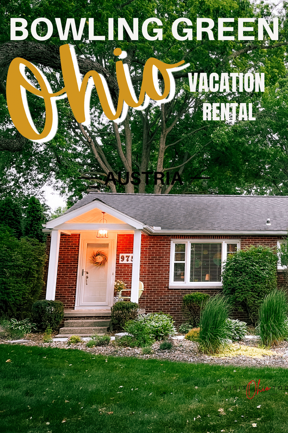 Mid Century Modern Rental Game Room, Hot Tub, Serene Yard