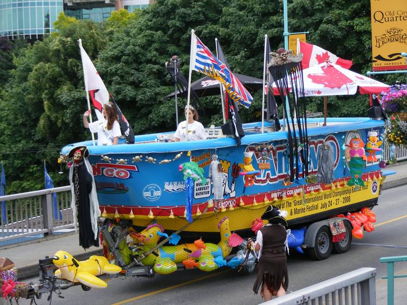Tub Parade Visitor In Victoria
