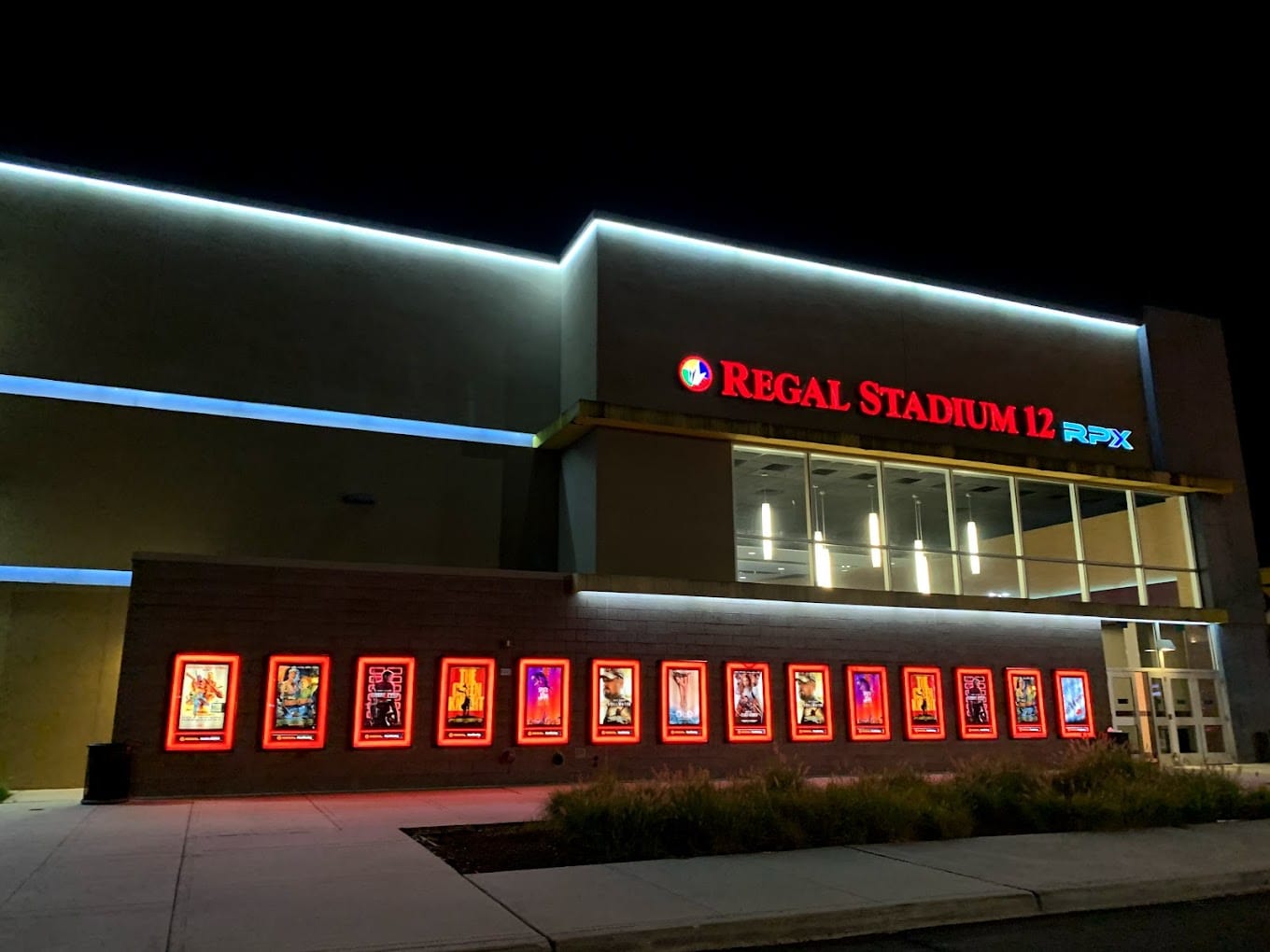 Regal Moorestown Mall Stadium 12 & RPX Visit South Jersey