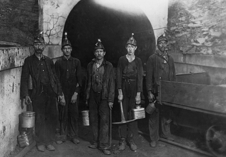 9 photos that'll make you completely rethink the coal boom Visit