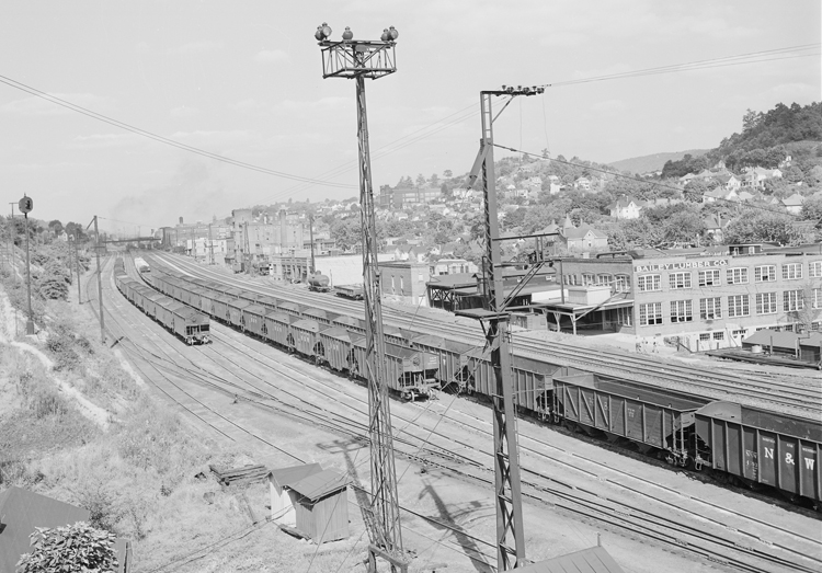 9 photos that'll make you completely rethink the coal boom Visit