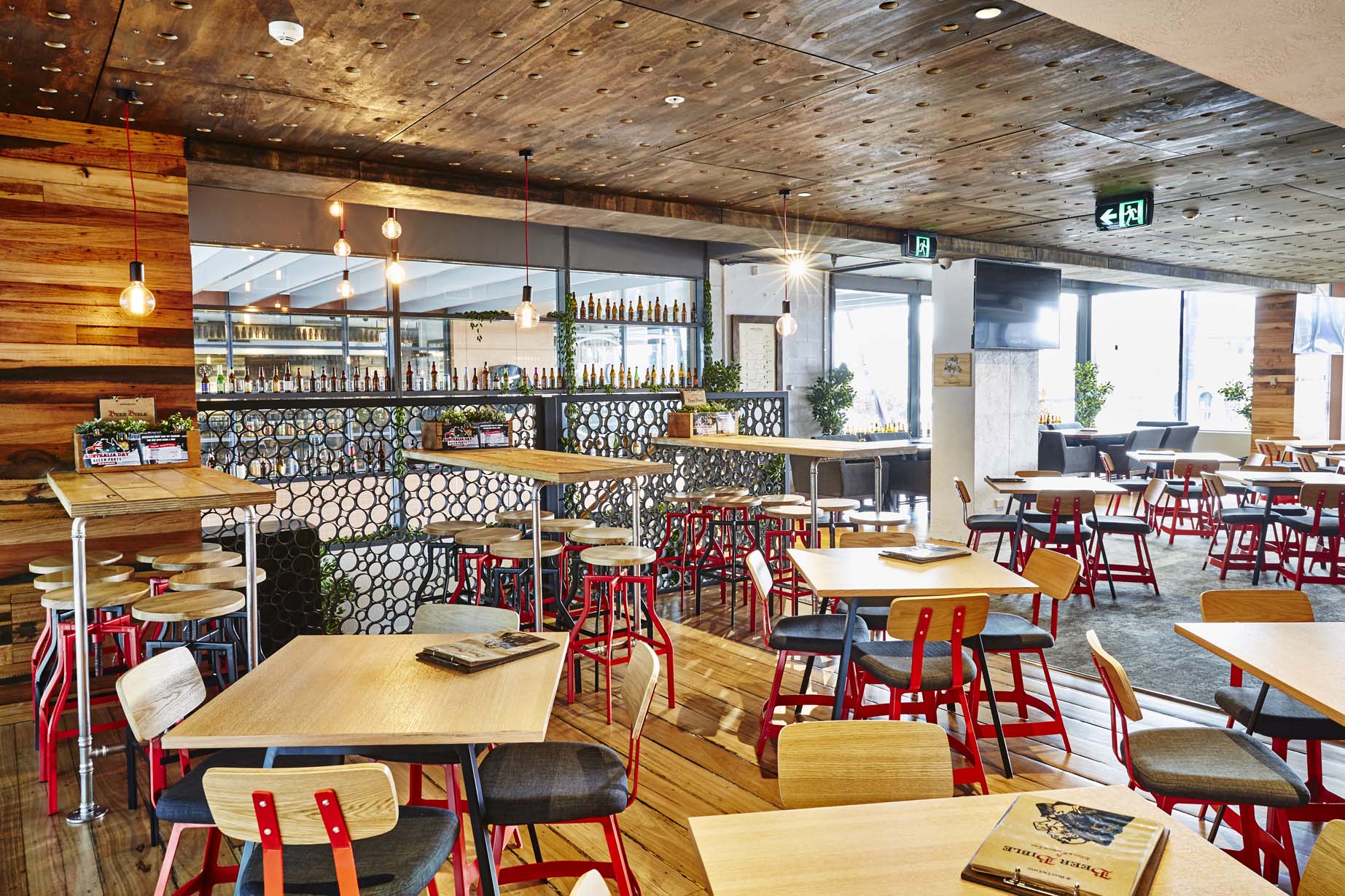 Beer DeLuxe King Street Wharf Visual Builders