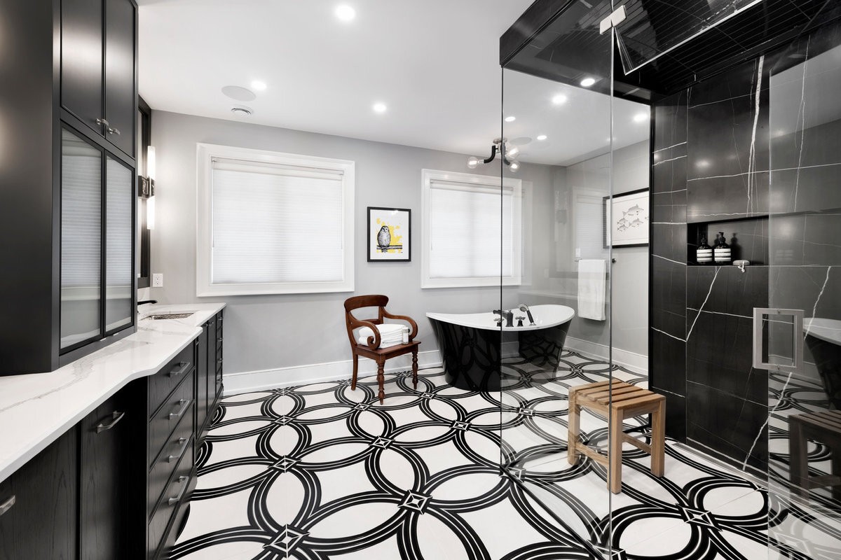 30 Striking Black and White Bathroom Ideas VisualHunt