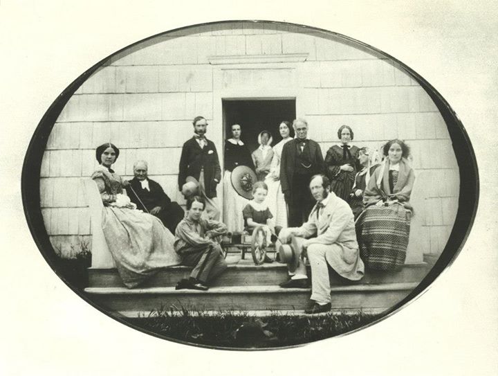 "All far from Goshen" Three family photos Vita Brevis