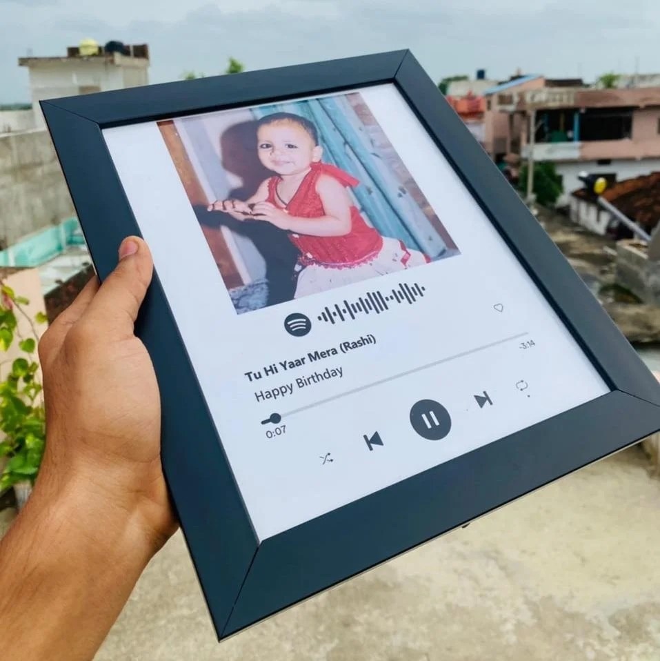 White Spotify Frame With Photo And Spotify Song Code VivaGifts
