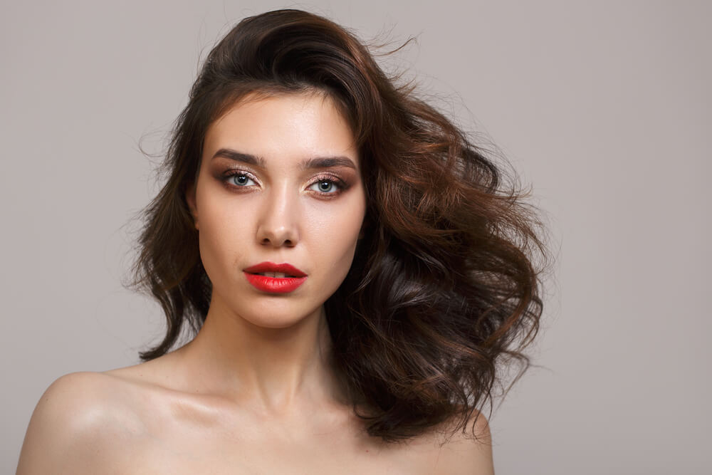 Come fare per avere capelli sani e voluminosi? Vivere