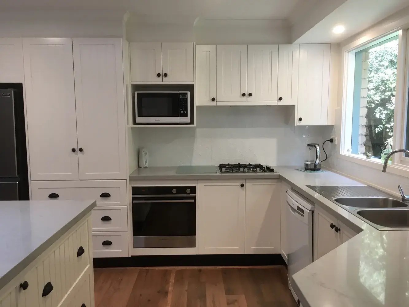 Vivid Resurfacing Kitchen & Bathroom Resurfacing Melbourne