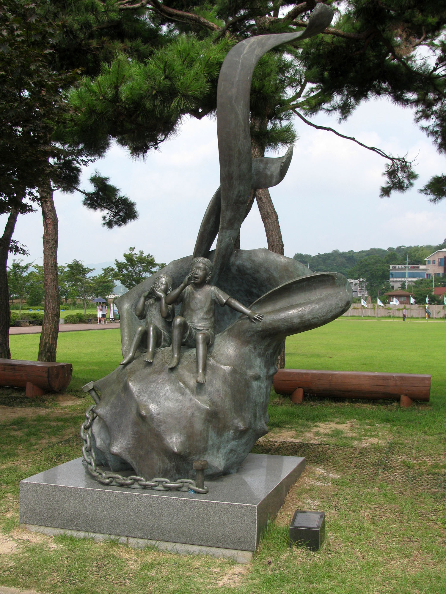 Cool Statues at Suncheon Bay Experiences in Korea and Japan