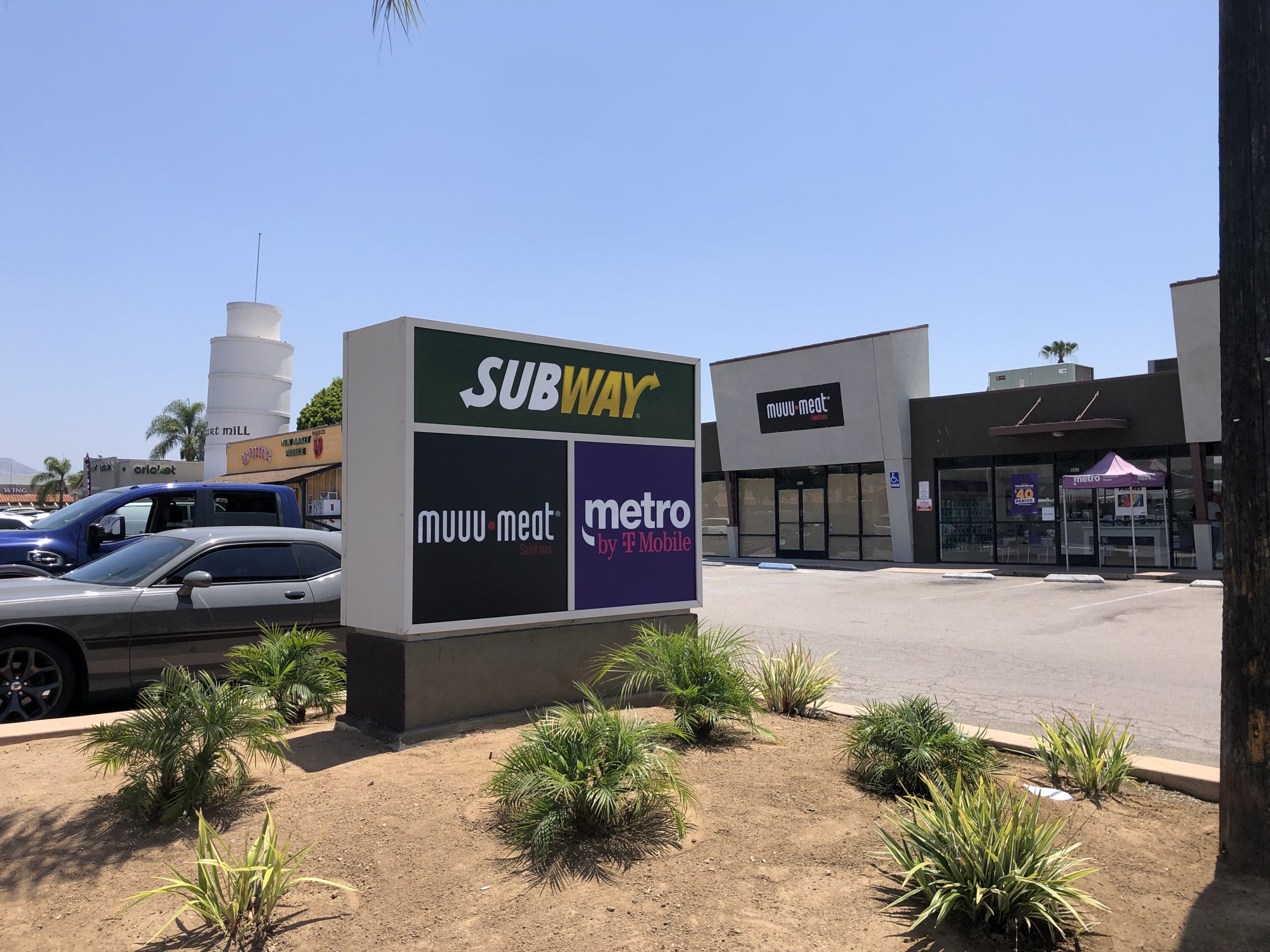 Modern Monument Signage that Stands Out from the Rest