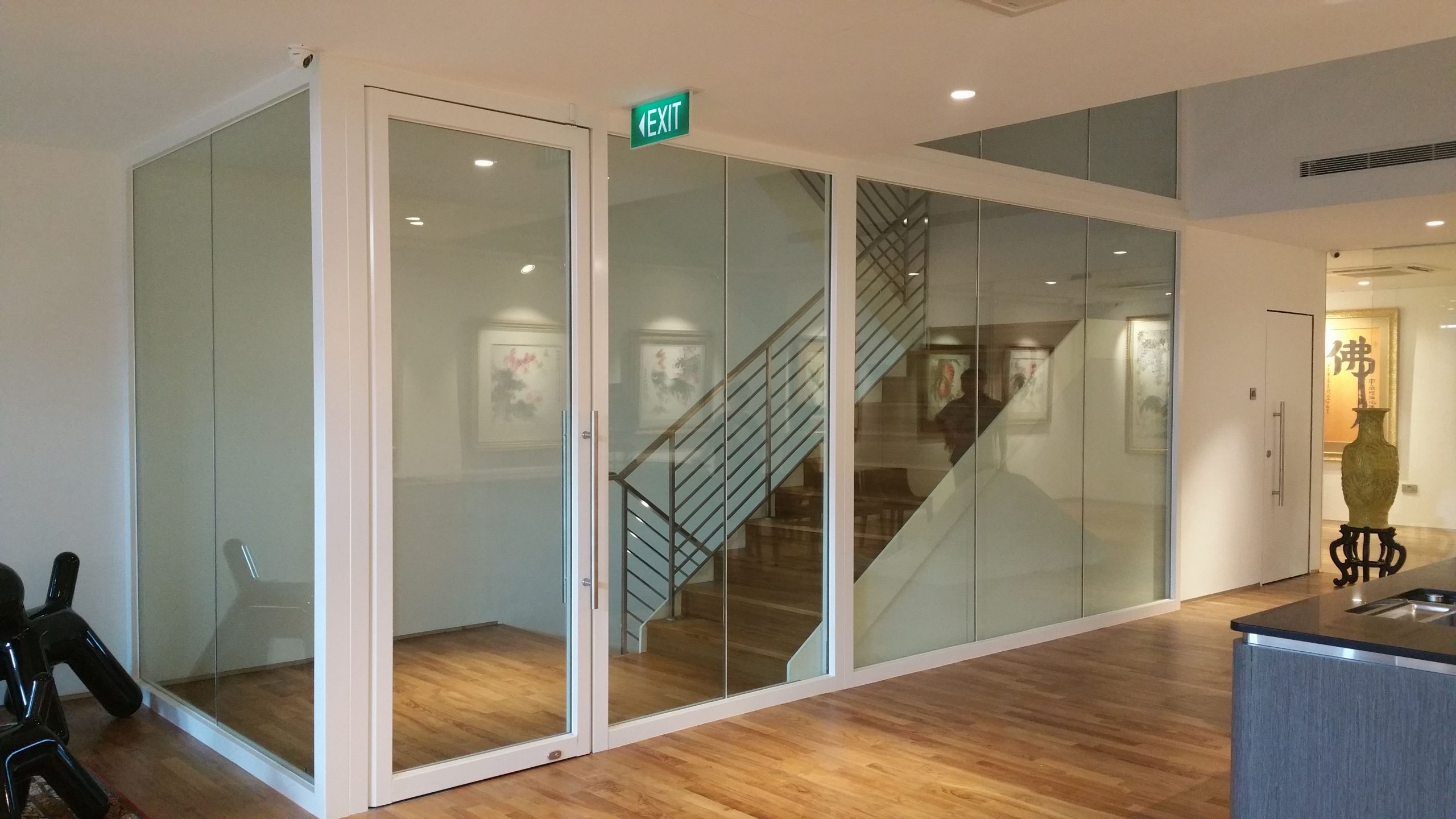 Common challenges and considerations in maintaining fire rated glass