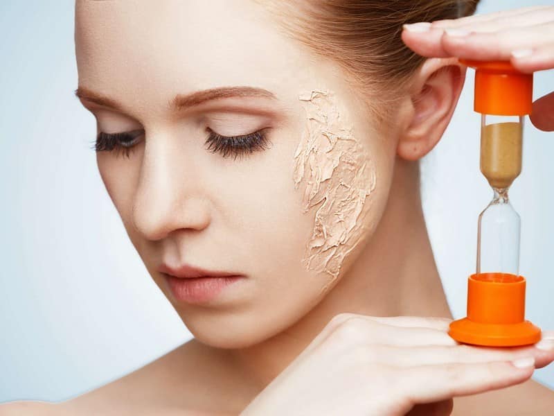 Top 7 Effects Of Using Cosmetics That Threaten Your Health VK Skin