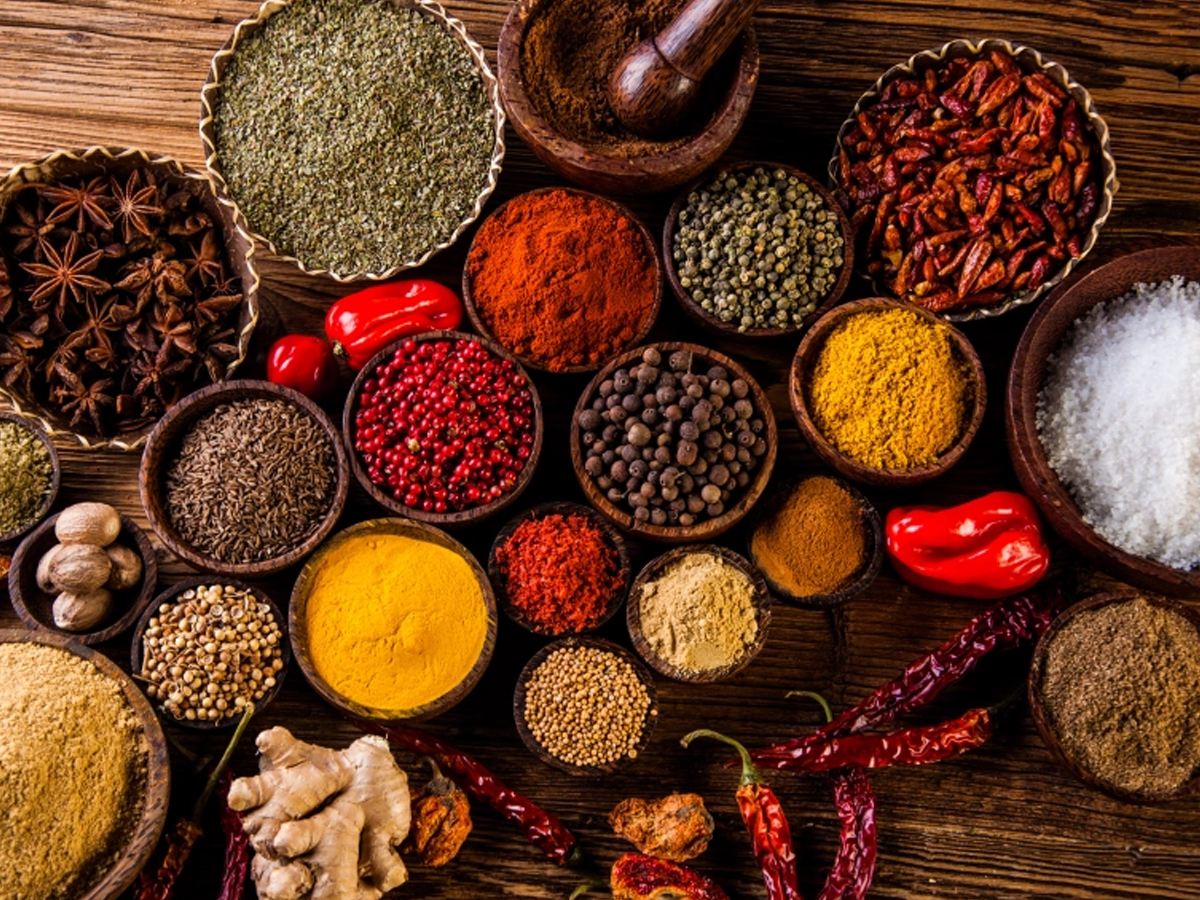 Why Should You Buy Whole Spices? Indian Spices & Masala Manufacturers