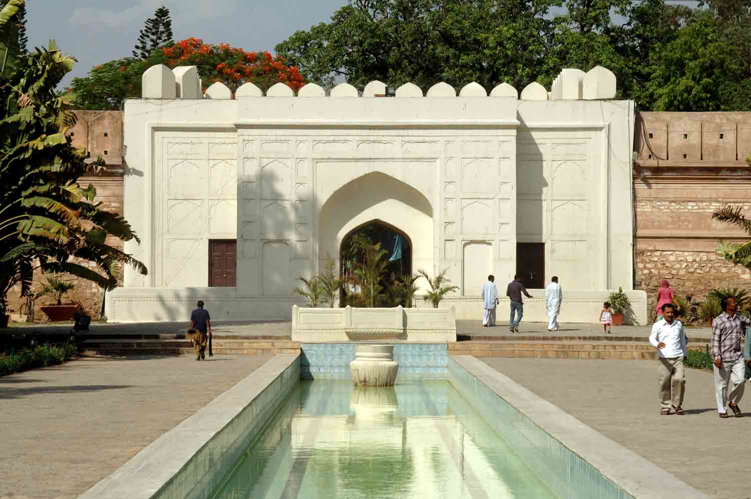 CollectionsVirtual Museum of Images and Sounds