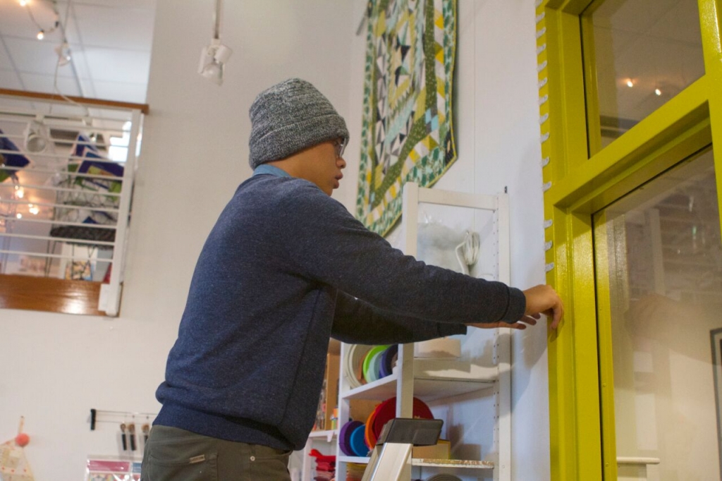 ’It’s a Wonderful Window Contest’ is Revamped in Worthington, Ohio