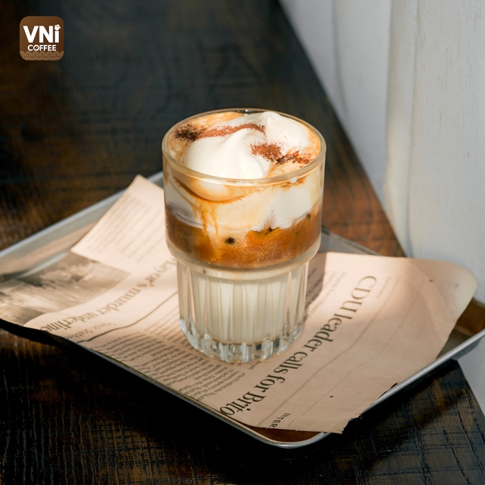 A quirky salty bitterness with Salt Coffee in the ancient Hue vnicoffee