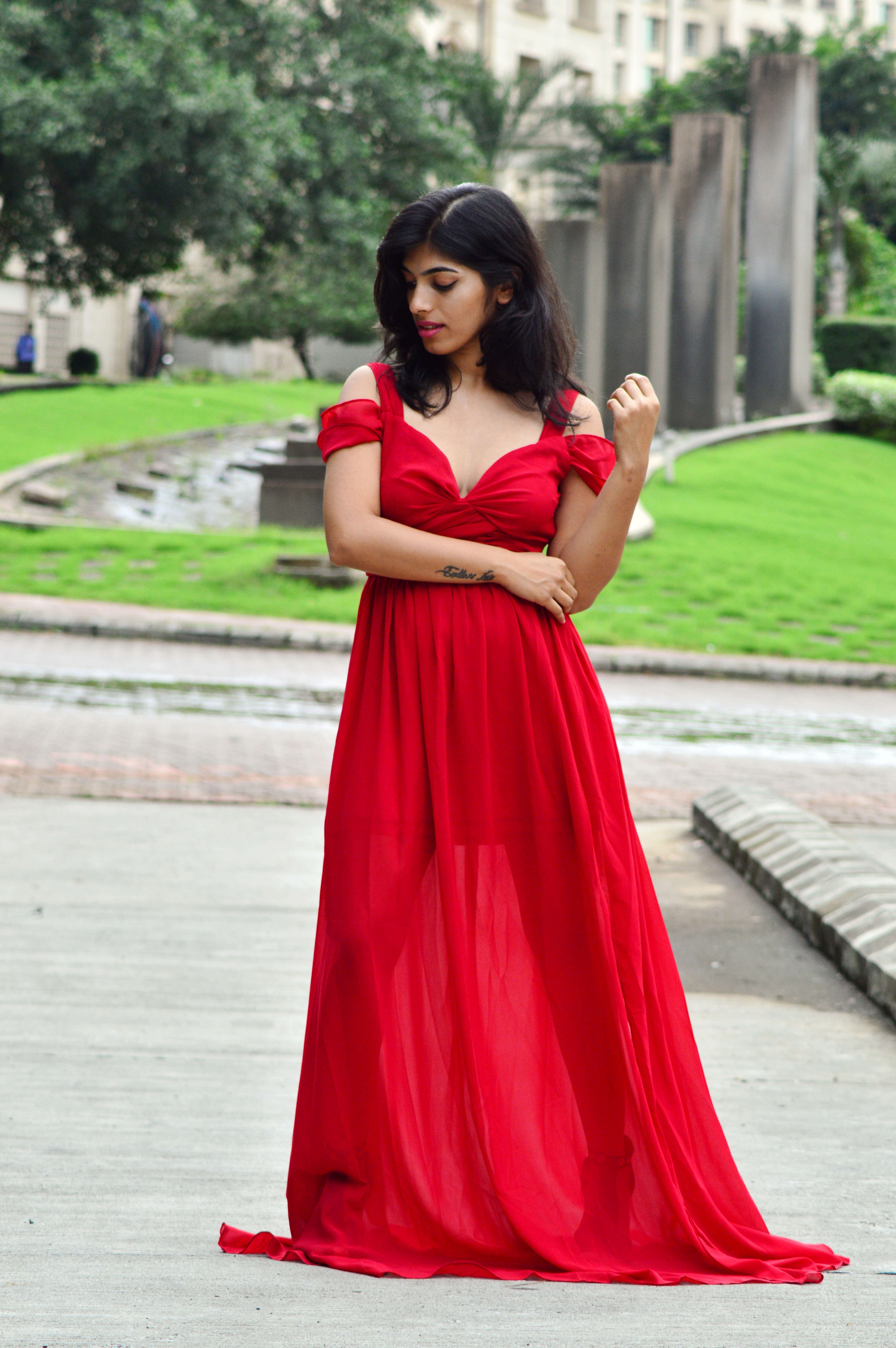 Aggregate more than 139 one piece dress photo poses best seven.edu.vn