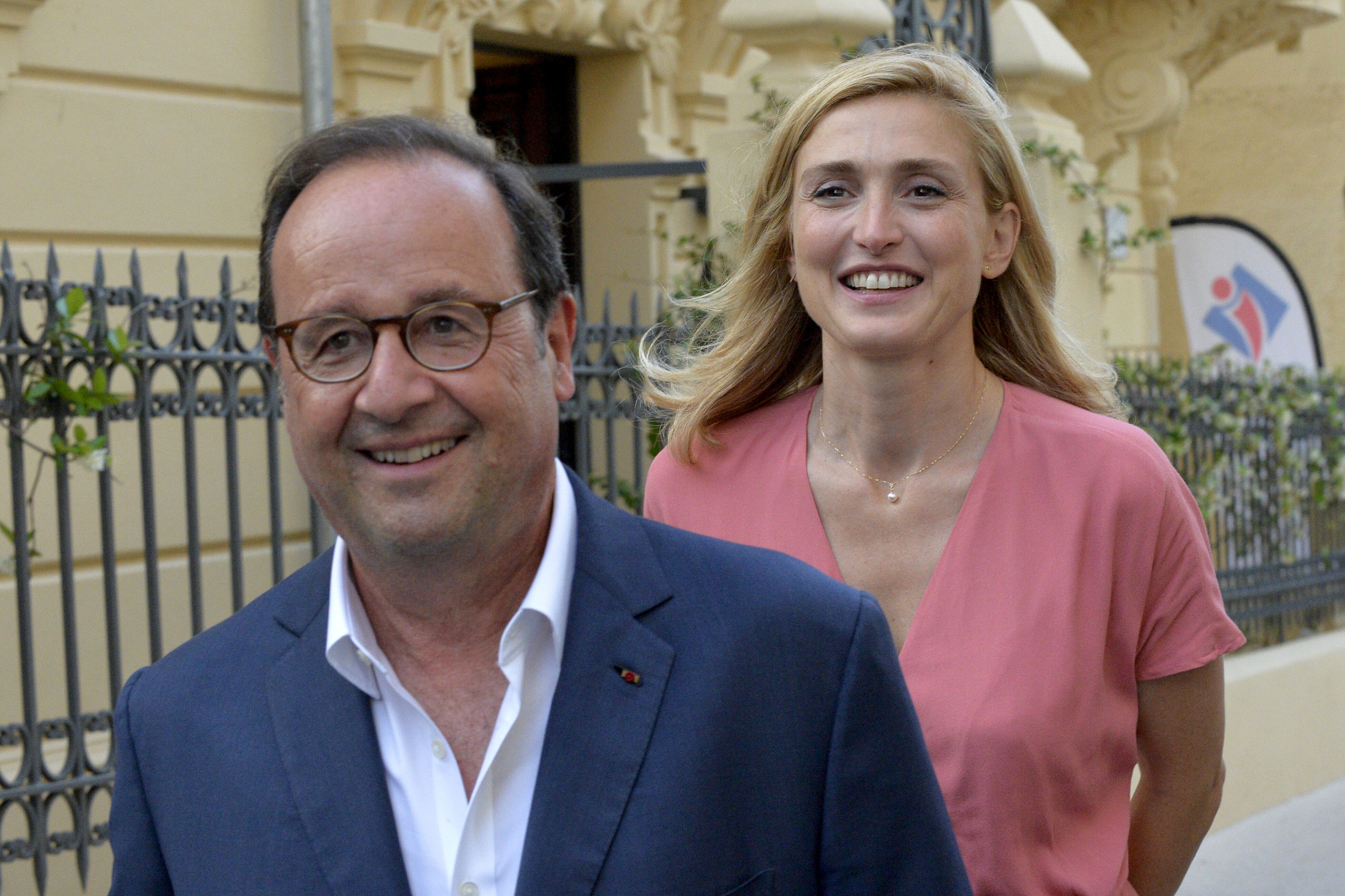Facebook gives people the power to share and makes the world more open and connected. Julie Gayet Heureuse Avec Francois Hollande Elle Refuse D Ecouter Les Critiques Voici
