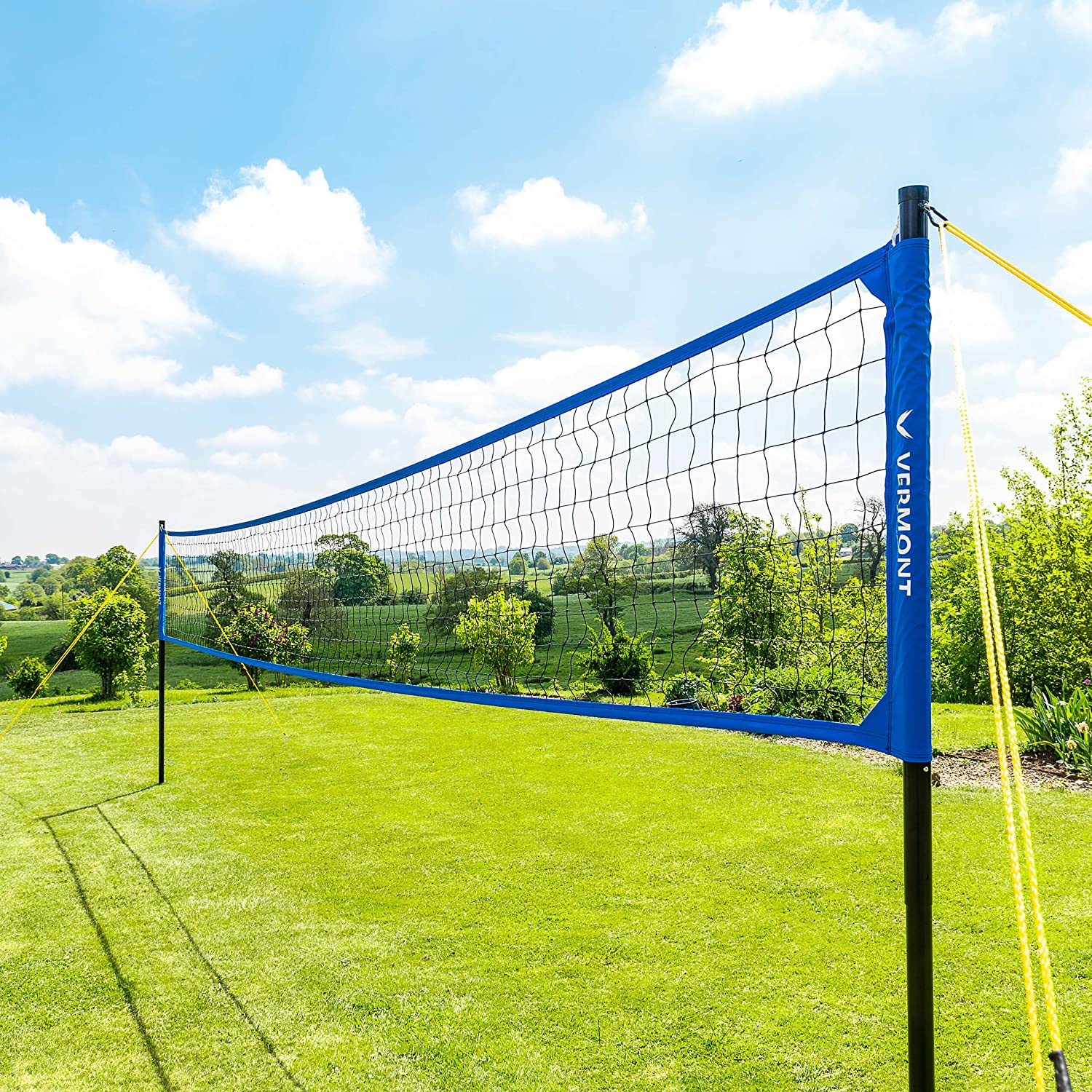 Best Outdoor Volleyball Nets 2022 [Backyard, Beach, Tournament Setups