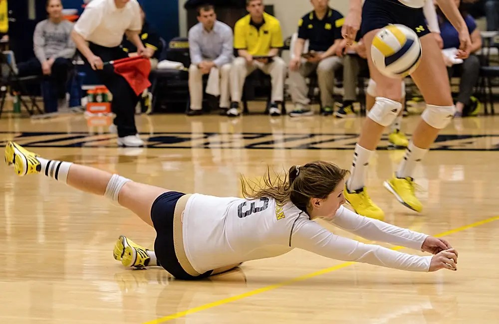 Top 10 Digging and Diving Drills in Volleyball This Year