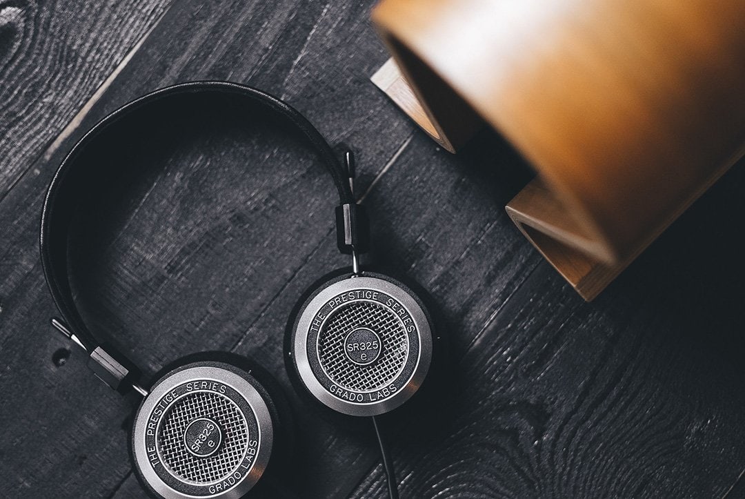 The 8 Best Headphone Stands for Your Desk Setup Voltcave