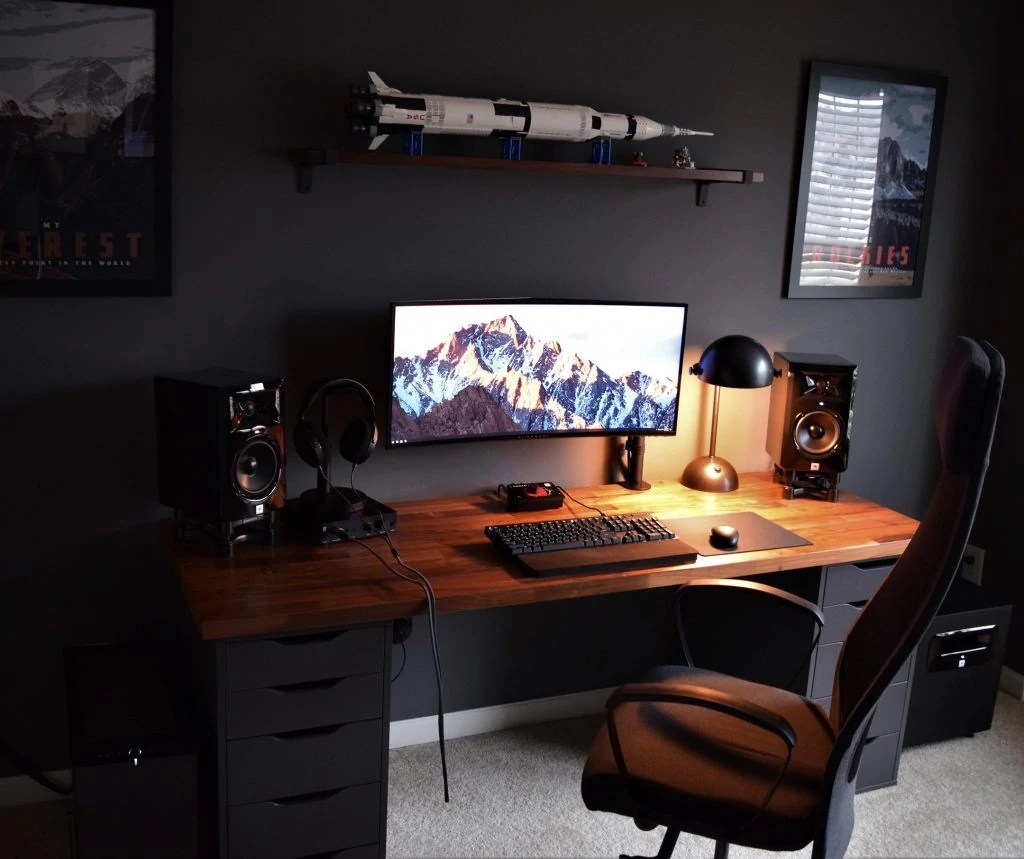 14 Gaming Desk Accessories You Need to Reach "Battlestation" Status Voltcave