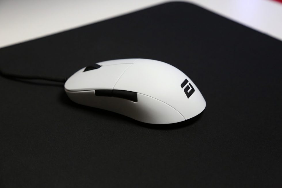 The 10 Best Lightest Gaming Mice for Effortless Aiming Voltcave