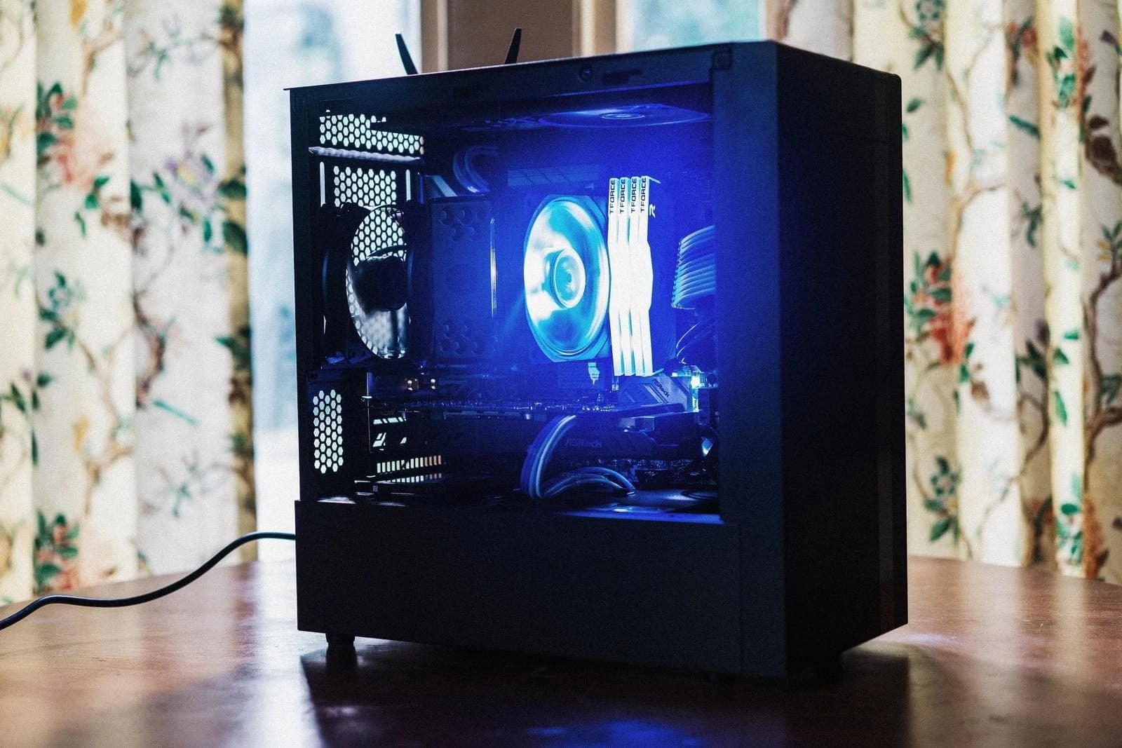 The 7 Best PC Cases Under 100 in 2022 Voltcave