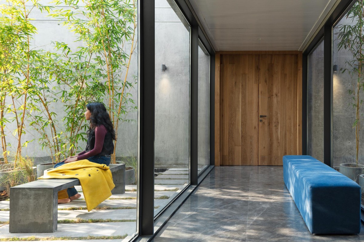 Terracotta Villa by Studio Archohm