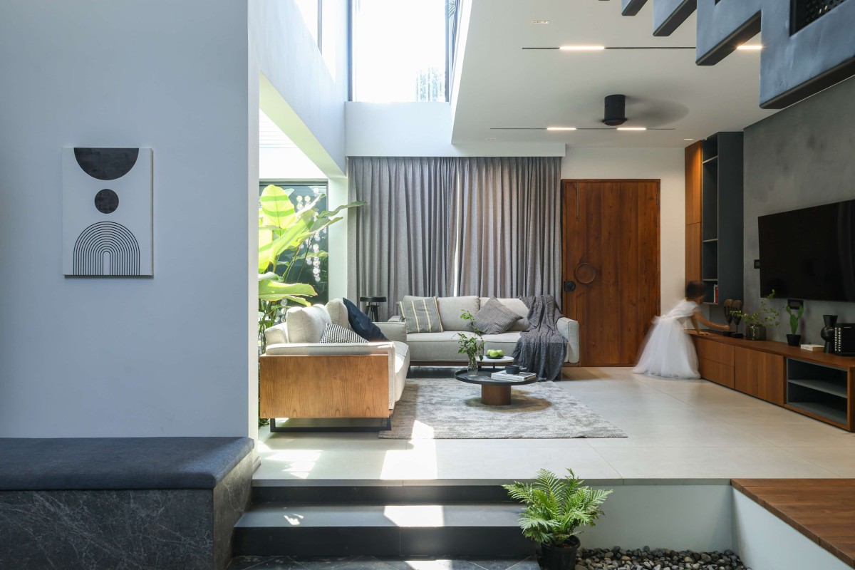 Dappled House by Muaz Rahman Architects