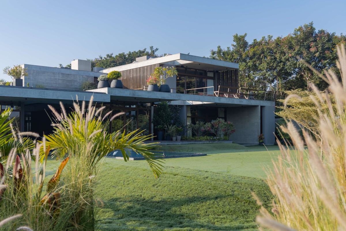 The Courtyard House by Modo Designs