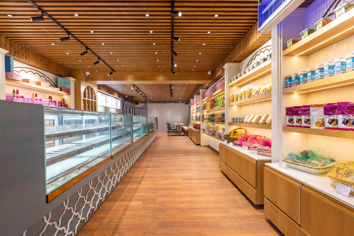 Guruji Thandai Drink Speciality Store by Imagine Design Studio