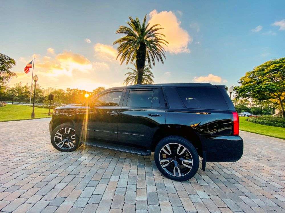 Private Limousine Service in Palm Beach Gardens Von Car Limo
