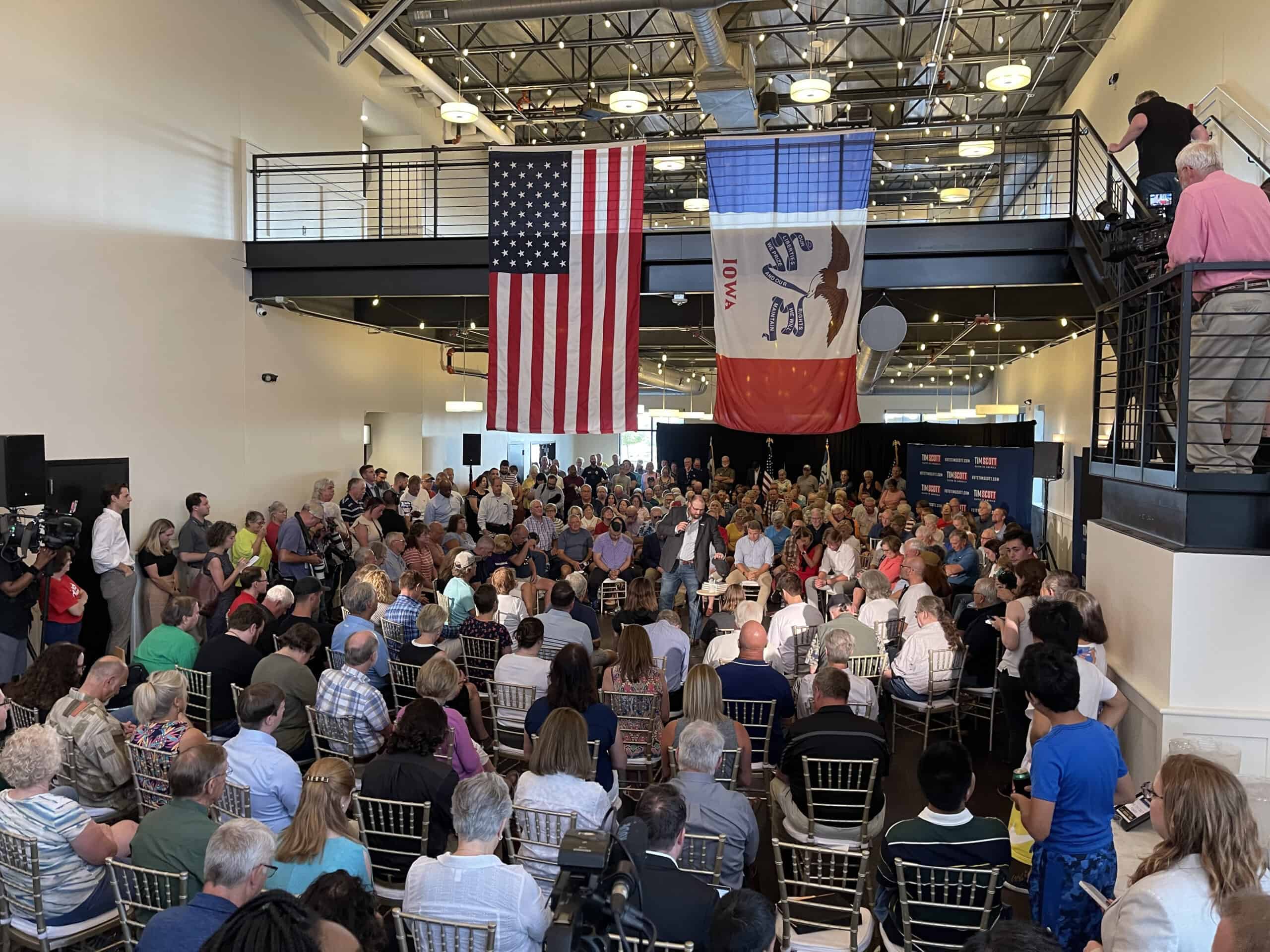 Tim Scott Draws Hundreds at Town Hall In Ankeny, IA With Gov. Reynolds Tim Scott for U.S. Senate