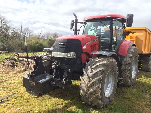 Location Tracteur agricole CASE 200 cv Location de
