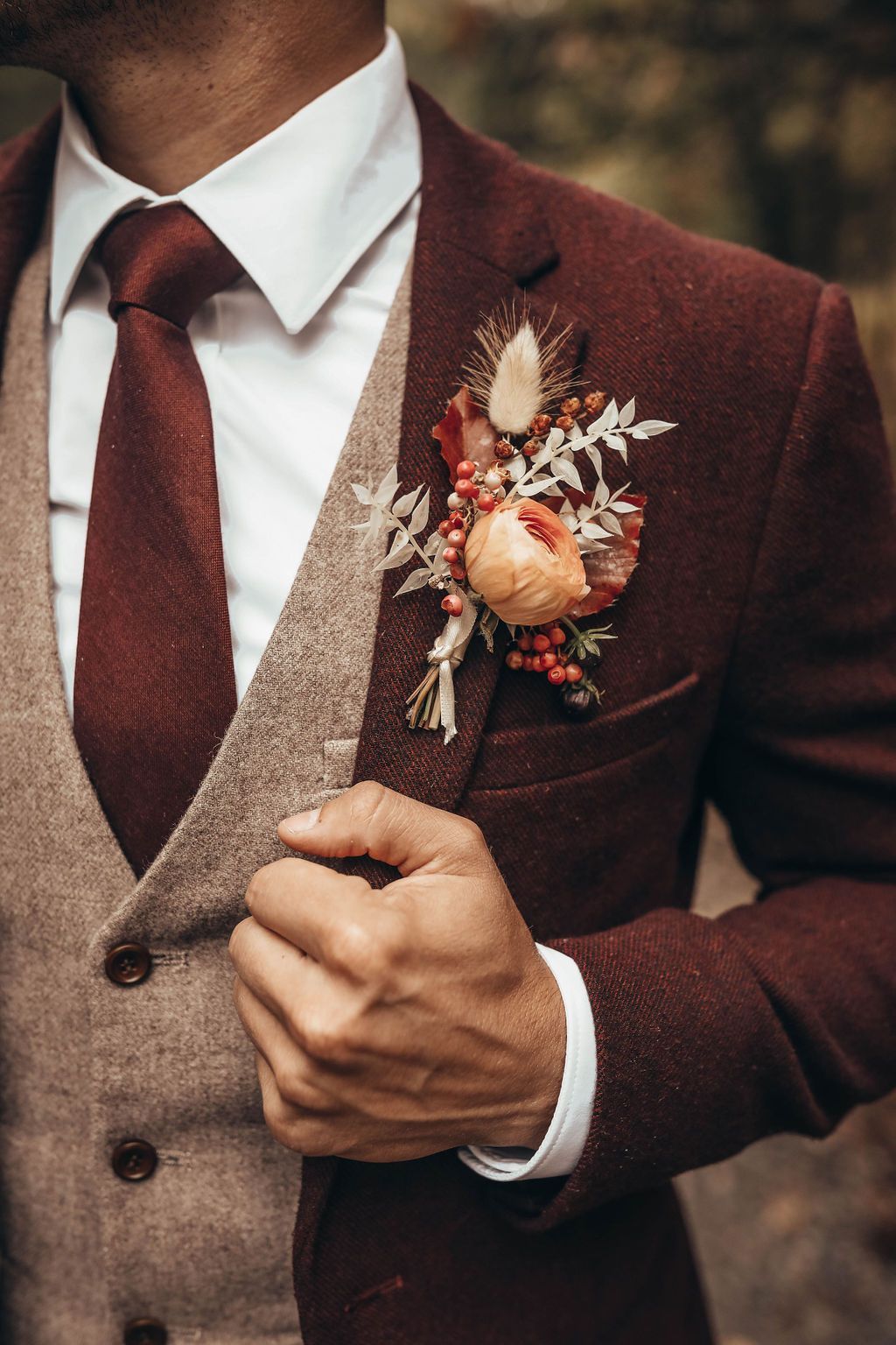 Simple Tips for Choosing the Groom’s Wedding Attire Vows Bridal