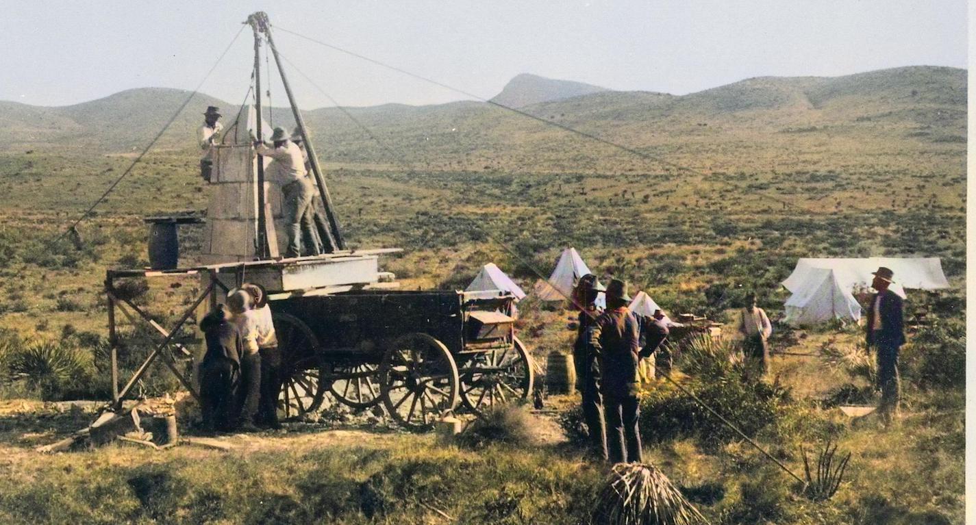 Land distribution and longrun development in the American frontier