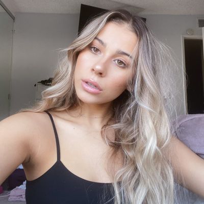 Emily Alexander Age, Boyfriend, Net Worth, Height, Career, Ethnicity