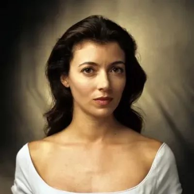 Mia Sara- Wiki, Age, Husband, Net Worth (Updated on February 2024)