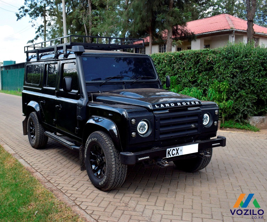 Land Rover Defender VOZILO Kenya