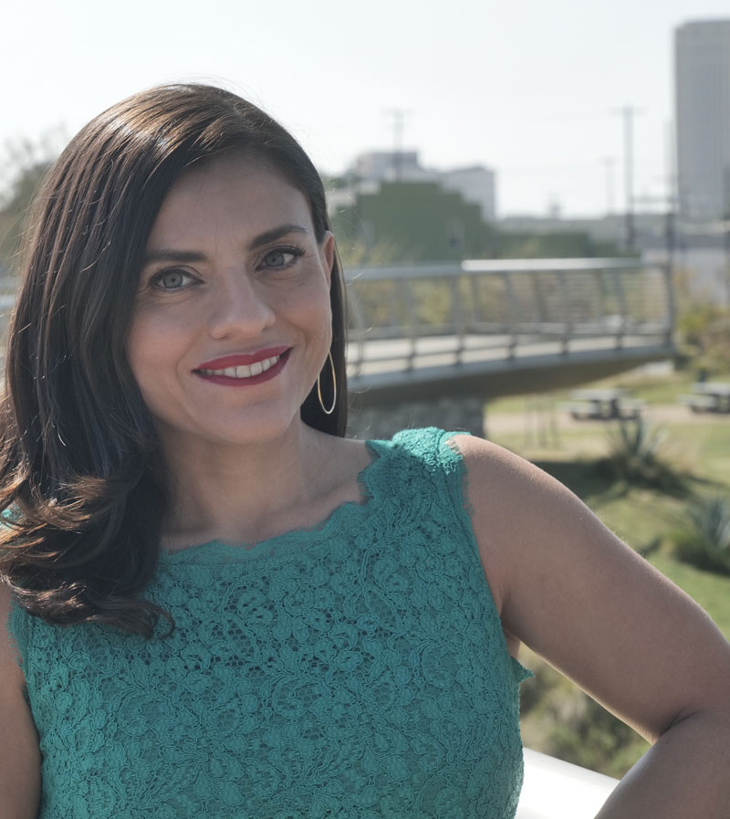 Brenda González Ricards VPE Communications