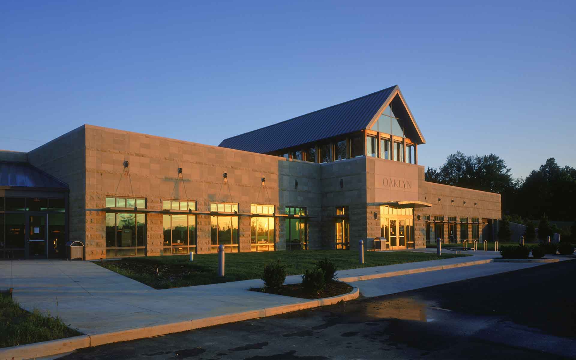 Oaklyn Library VPS Architecture