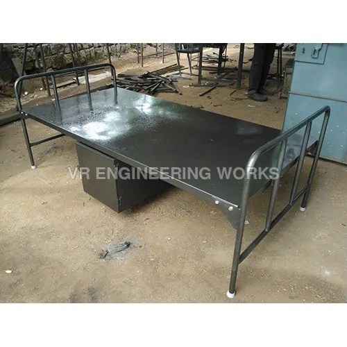 Iron Cots with Lockers VR ENGINEERING WORKS