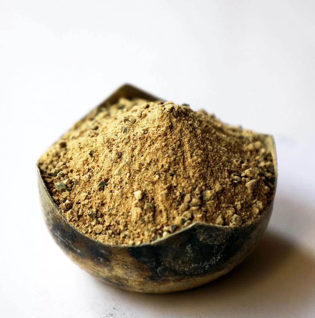 Gallnut Mordant (100g) for Textile Mordanting • Vritti Designs