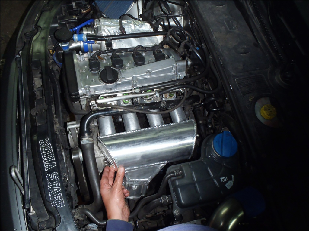 IR Gallery Audi A4 1.8Turbo Intake Manifold by VRSERVICE, throttle body